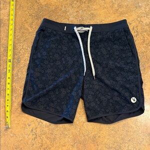 Vuori Cruise Boardshort 7” - Blue Floral